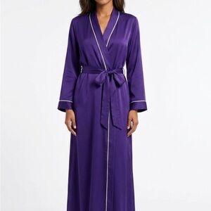 Vanity Fair Royal Purple Regencycore Velvet Maxi Robe Large